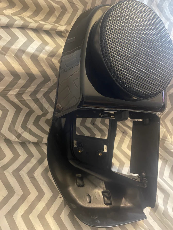 Tour Pack pod and lower fairing spacers